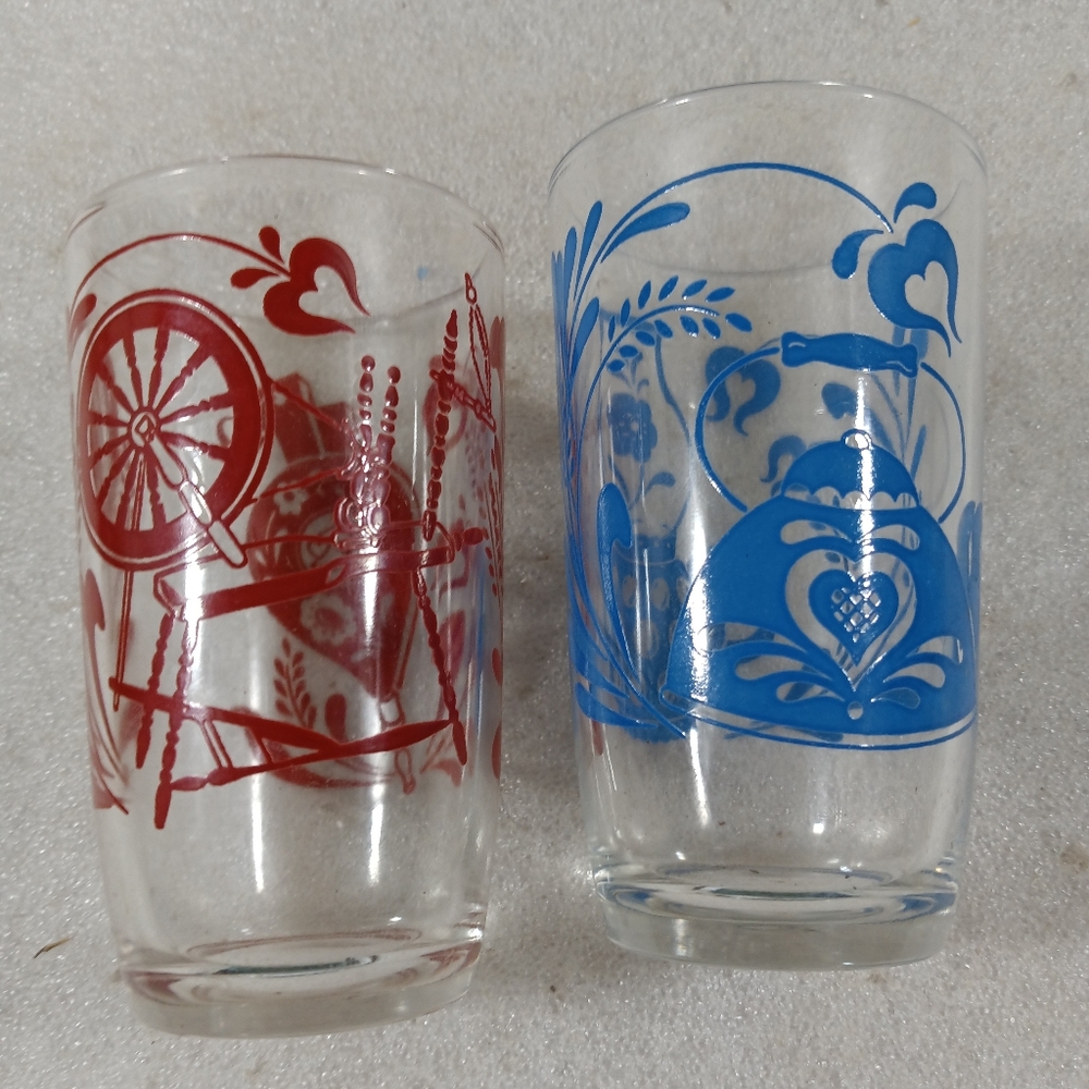 Vintage Juice Glasses Swanky Swigs Lot Of 2 Blue Red